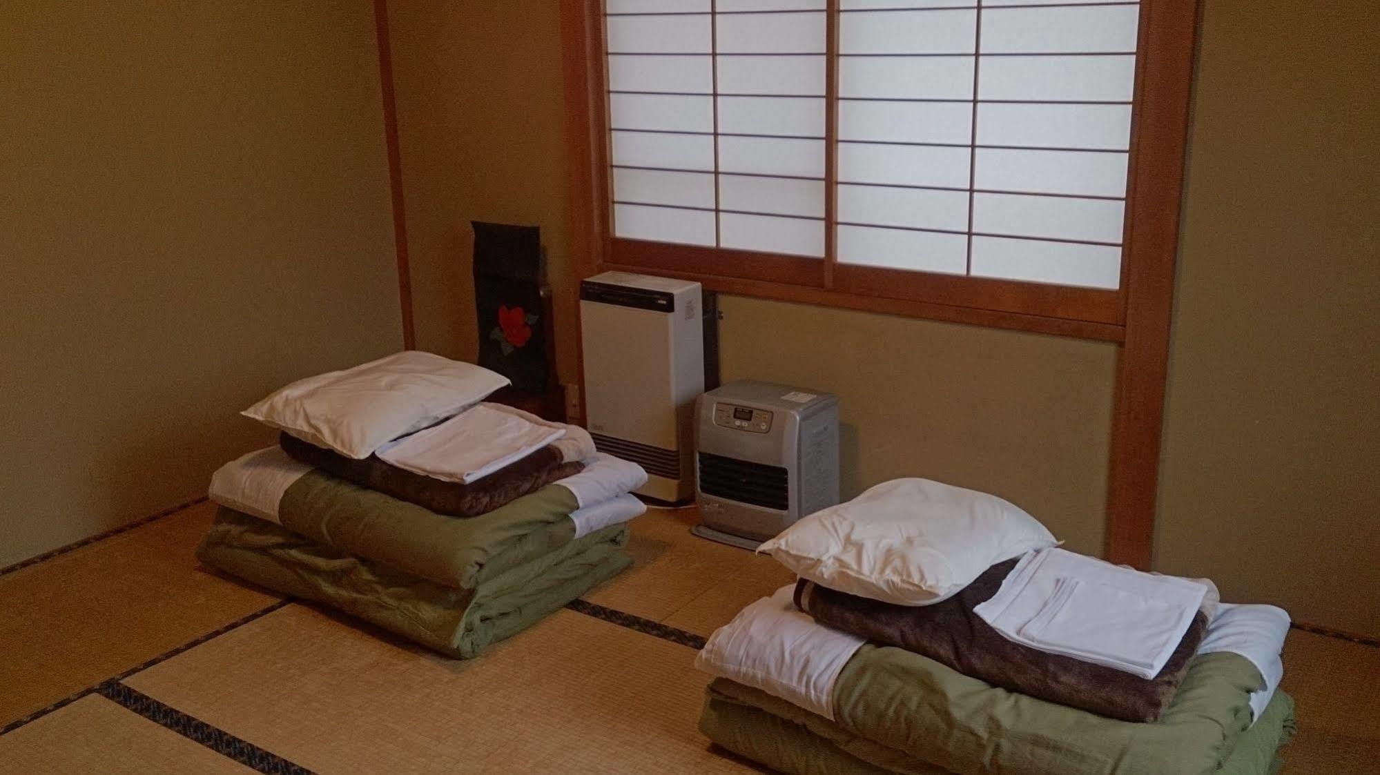 Teishaba Guesthouse&Cafe Fujiyoshida Ngoại thất bức ảnh