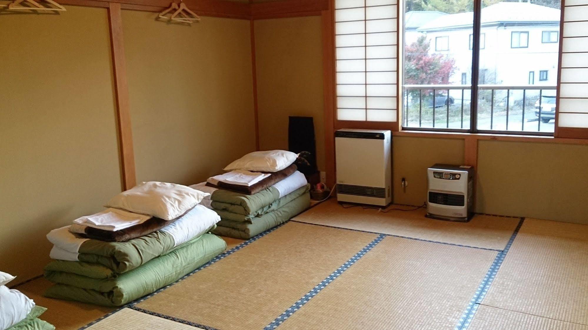 Teishaba Guesthouse&Cafe Fujiyoshida Ngoại thất bức ảnh